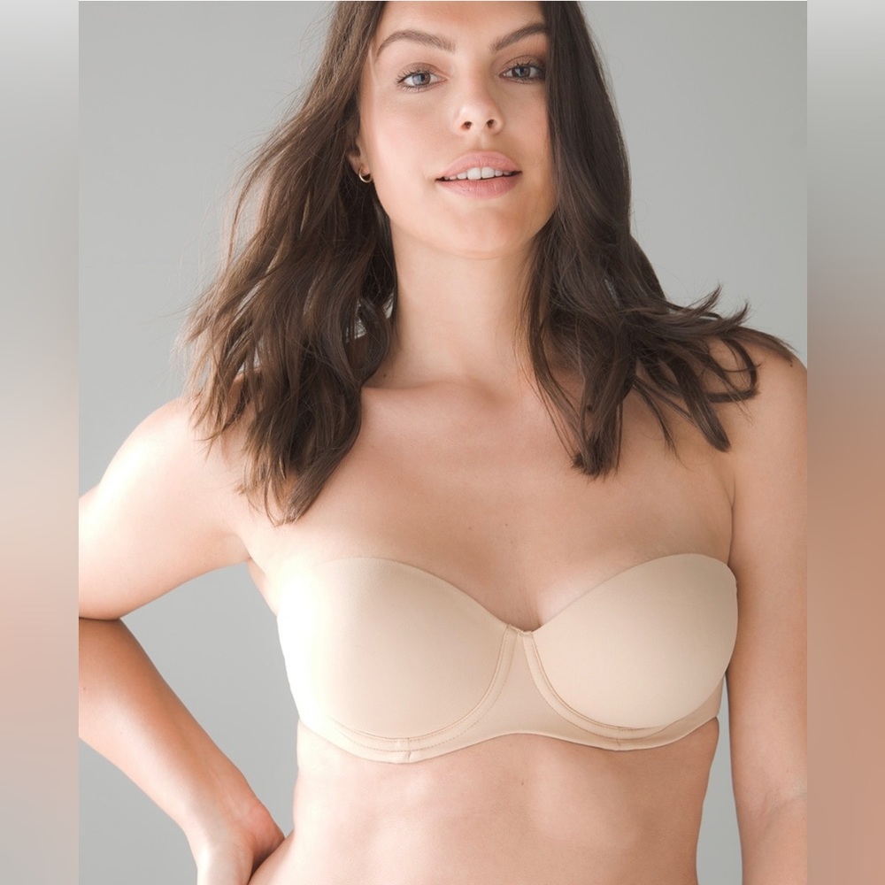 ✨Soma Embraceable Strapless Bra✨